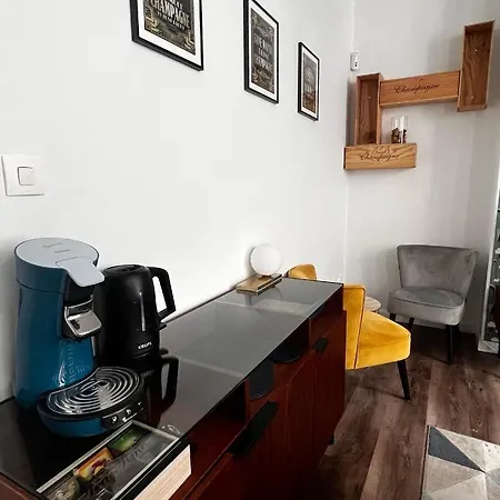 Epernay, Champagne Art Et Déco Apartamento *